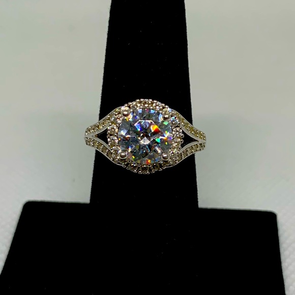 Flawless K-Star Simulated Diamond Ring - Picture 1 of 12